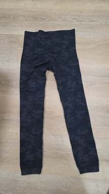 SPANX Look At Me Now Seamless Shaping Leggings in Black Camo Size 1X